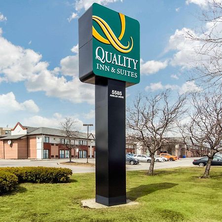 Quality Inn & Suites 5585 Ambler Drive Mississauga Ontario Bagian luar foto