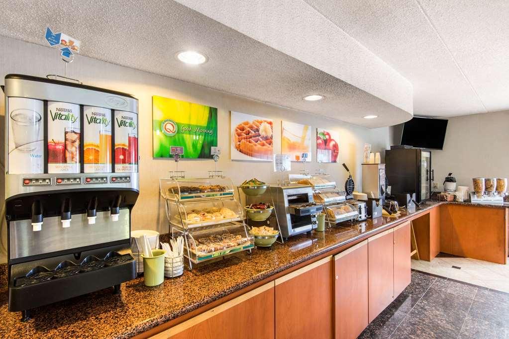 Quality Inn & Suites 5585 Ambler Drive Mississauga Ontario Restoran foto