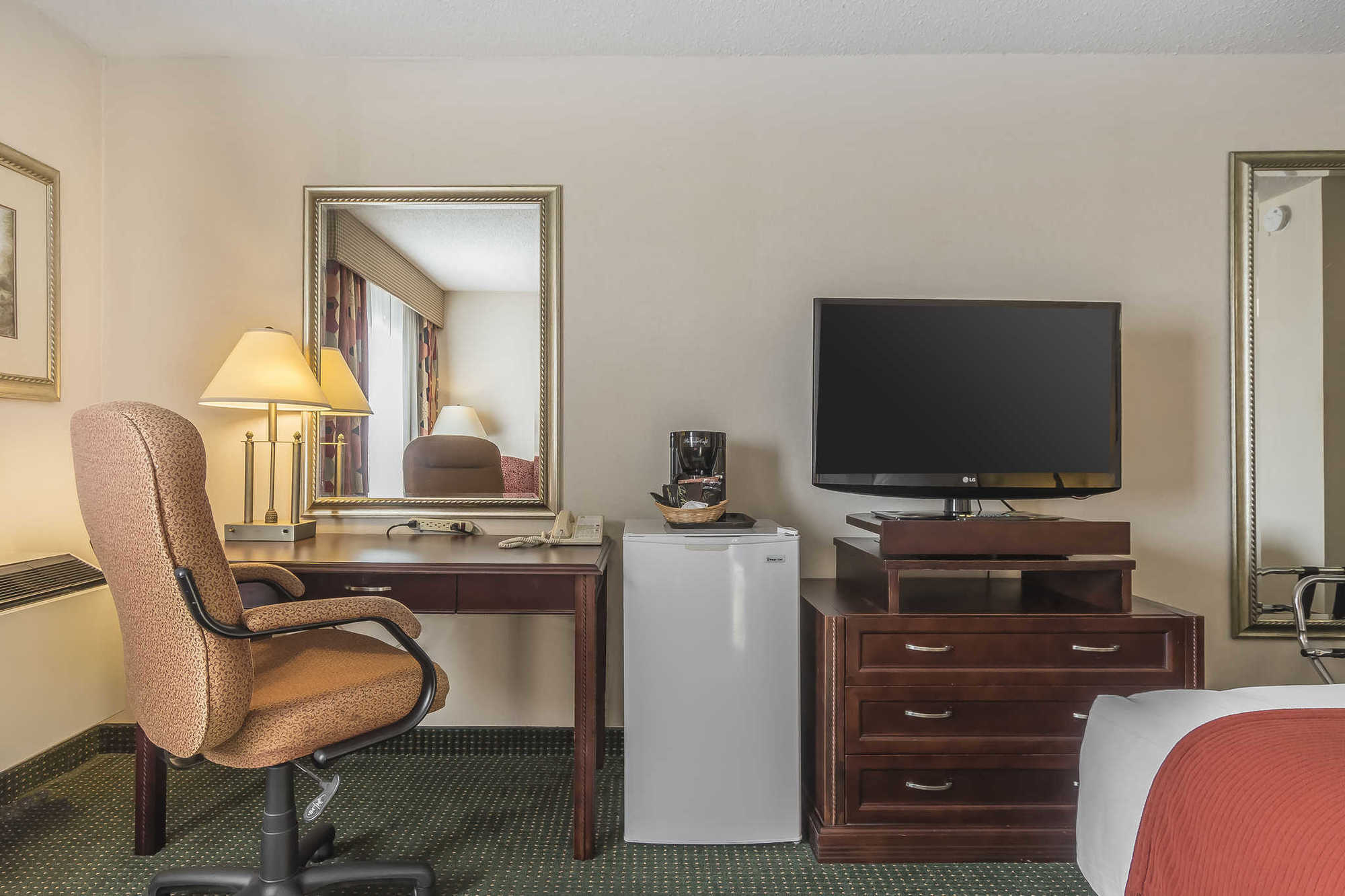 Quality Inn & Suites 5585 Ambler Drive Mississauga Ontario Ruang foto